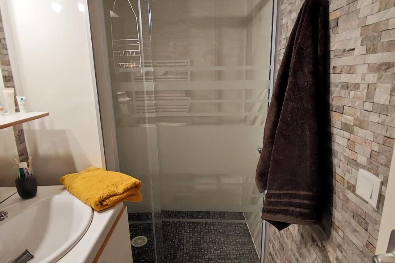 Grand appartement en RDC Vallée de Campan Esterno foto